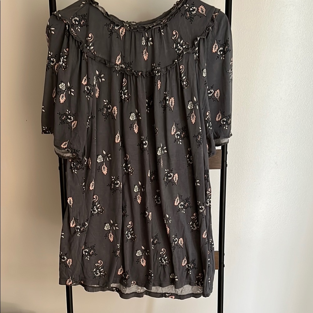 LOFT Gray Smocked Short Sleeve Blouse